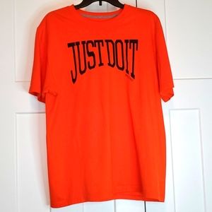 Nike Men's Shirt